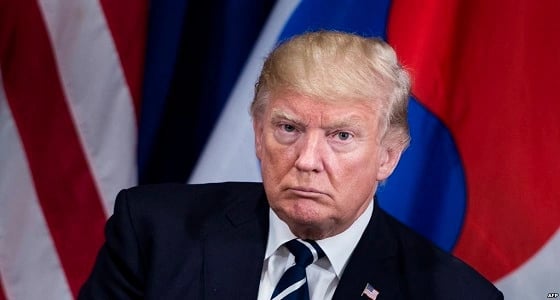 وسائل إعلام أمريكية: ترامب غير مؤهل لتلميع حذاء الرئيس السابق جورج بوش