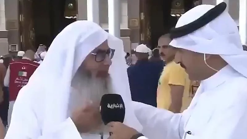 قس مصري أسلم قبل 23 عاماً يتحدث عن روحانيات المسجد النبوي: اشتاق له من قبل إسلامي .. فيديو