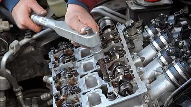 أهمية كازكيت رأس محرك السيارة وعلامات تلفه