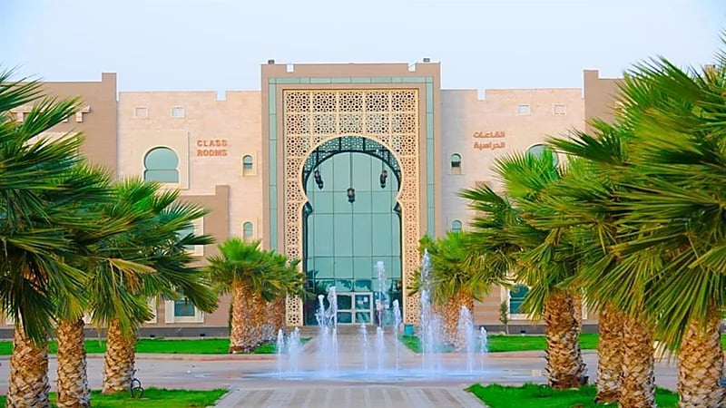 جامعة جازان تؤكد منع 10 حالات فقط من الاختبارات بسبب التحصين