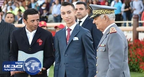 «لوك جديد» لولي العهد مولاي الحسن يشعل مواقع التواصل