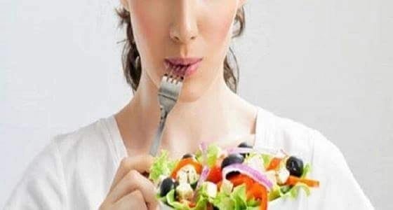 مضغ الطعام يحمي من العدوى