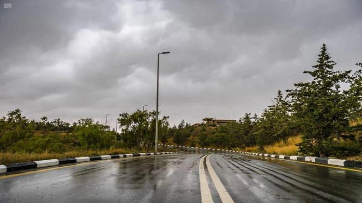 الأرصاد: رياح نشطة وارتفاع الأمواج على محافظة ينبع