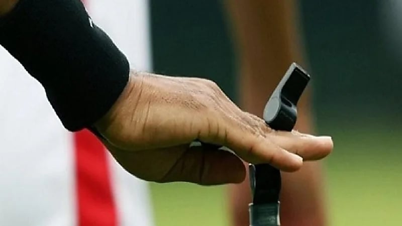 الكشف عن حكام مباريات اليوم في دوري المحترفين