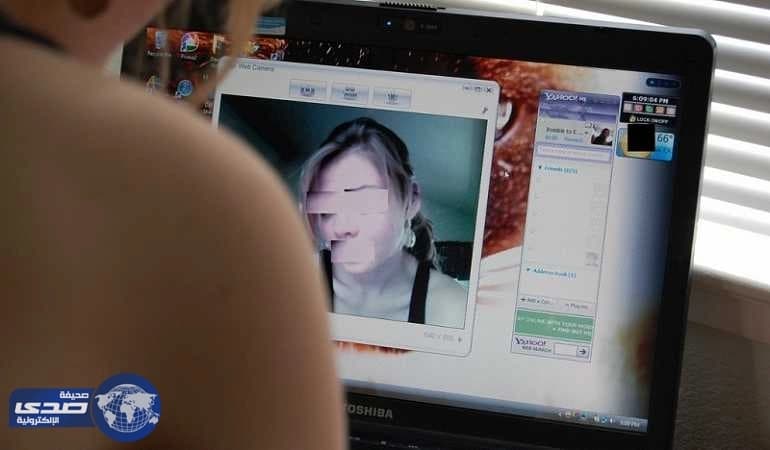 مغربيّان يستدرجان فتاة عبر الفيسبوك ويغتصبانها