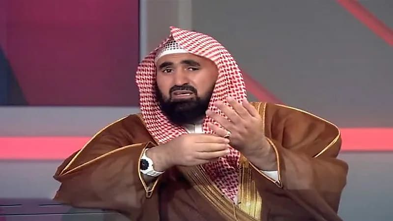 شاهد.. قصة راقٍ يبيع "جركل أخضر" بـ 22 ألف ريال لعلاج ابن أحد المسؤولين