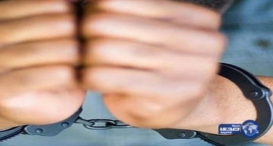 جامعة تشترط "التنورة" على الطالبات لأداء اختبارات الماجستير