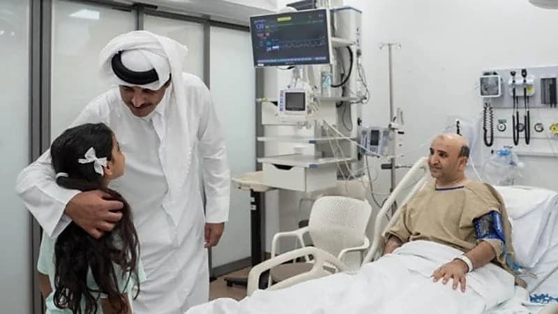 أمير قطر يجري زيارة لمصابي الهجوم الإسرائيلي على الدوحة