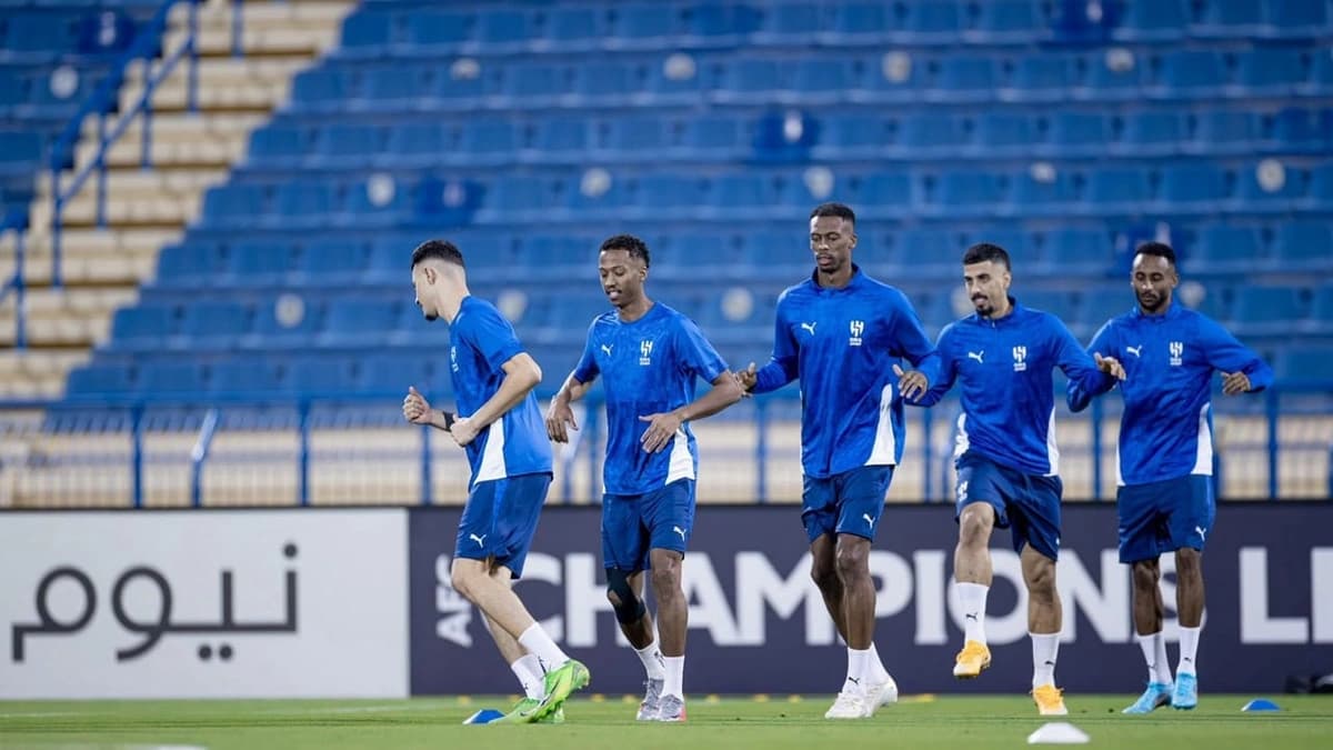 الهلال يختتم استعداداته لمواجهة الغرافة