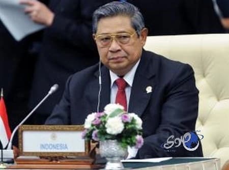 وزير إندونيسى طلق زوجته برسالة نصية بعد زواج لم يستمر أربعة أيام