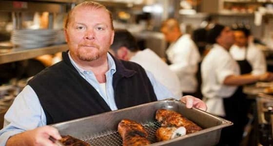 بسبب فضائحه الجنسية.. " إيه بي سي " تفصل أشهر طباخ لديها