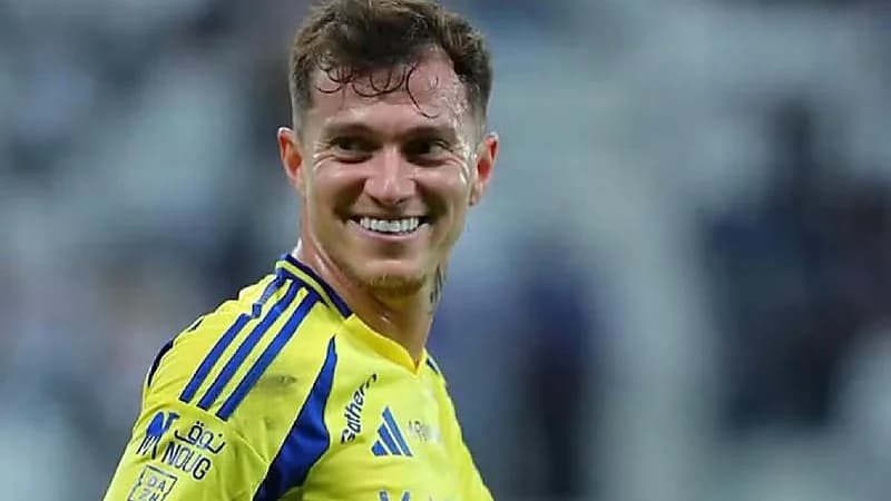 أتلتيكو مينيرو يبدي اهتمامه بالتعاقد مع أوتافيو