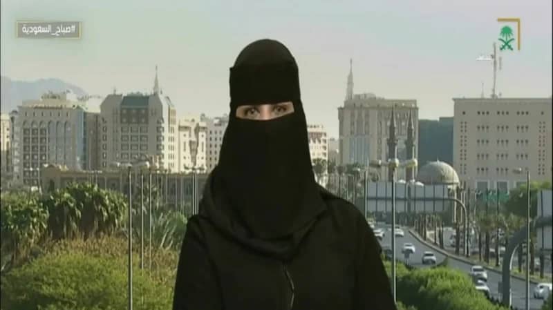 بالفيديو.. هناء الأحمدي أول سعودية تحكم بطولات البلياردو والسنوكر