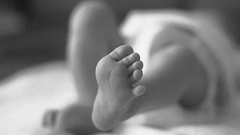 أم تقتل طفلتيها بـجرعات زائدة من الأدوية