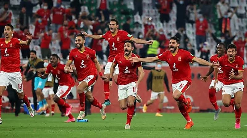 الأهلي المصري يرفض التخلي عن " بانون " بعد وصول الفريق إلى نصف نهائي أبطال إفريقيا