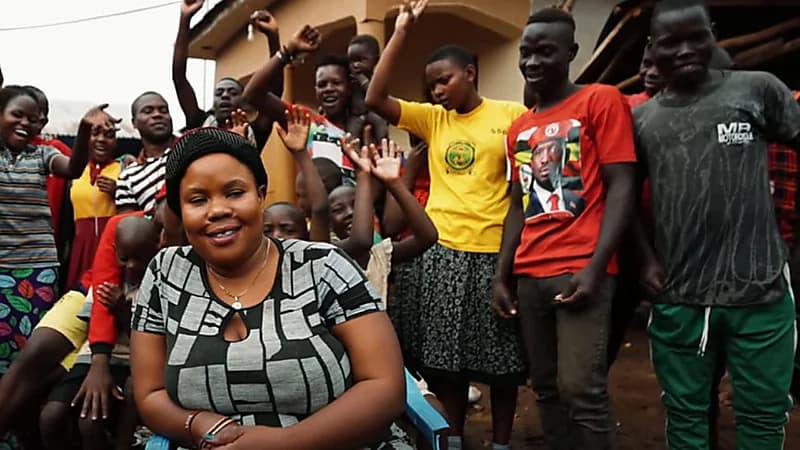 امرأة تنجب 44 طفلًا قبل الأربعين من نفس الزوج