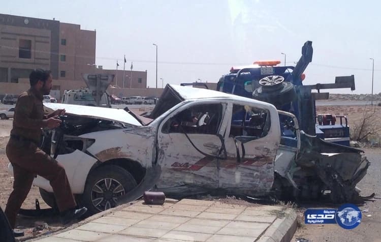 شاهد.. شاب يعتدي بالضرب والركل على ممرضة داخل مستشفى