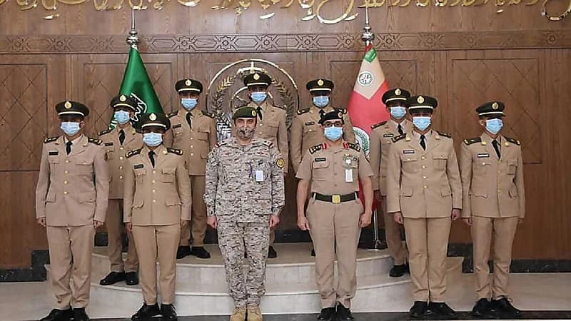 قائد كلية الملك عبدالعزيز الحربية يخرّج الطلبة المبتعثين من الصين والبرازيل