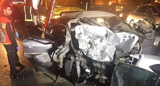 3 اصابات في حادث تصادم على كوبري التحلية المتجه شرقاً