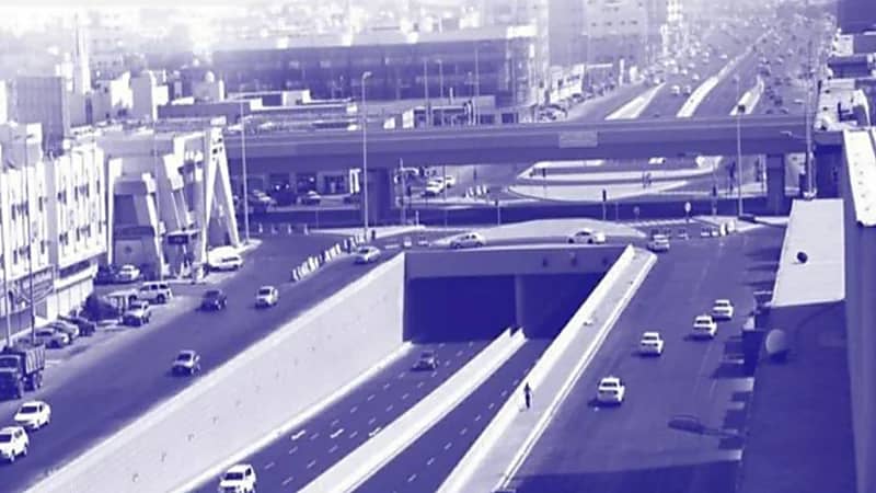 أمانة جدة: عمل تحويلة مرورية مسار التقاطع السطحي فوق النفق لمدة 10أيام
