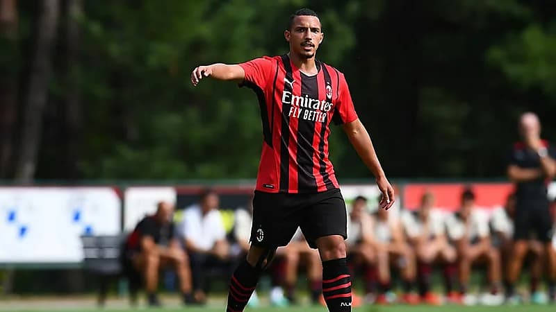 كورونا يصيب الجزائري اسماعيل بن ناصر