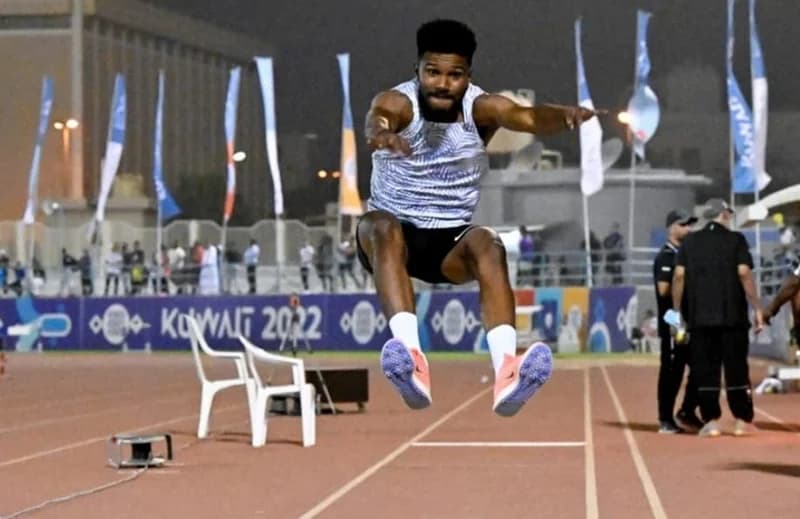 صور.. حسن دوشي يحرز ذهبية الوثب في دورة الألعاب الخليجية الثالثة