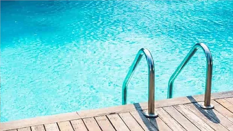 4 طرق للوقاية من حوادث المسابح