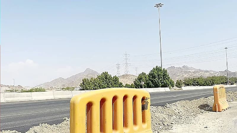 إصابة 11 شخصا في حادث تصادم قرب مدخل مكة بالنورية