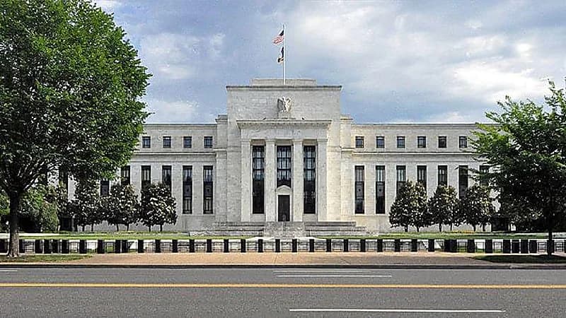 الفدرالي الأمريكي يتجه إلى رفع أسعار الفائدة 50 نقطة أساس