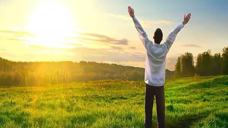 مستشار أسري يكشف عن أهم قواعد السعادة