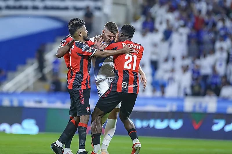 الهلال يعتزم الاستئناف على طرد سافيتش