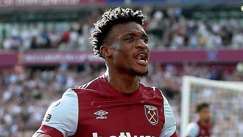 محمد قدوس على رادار أندية روشن