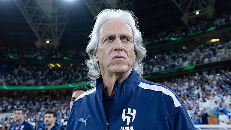 وكيل جيسوس: مدرب الهلال نادم على مغادرة فلامنغو