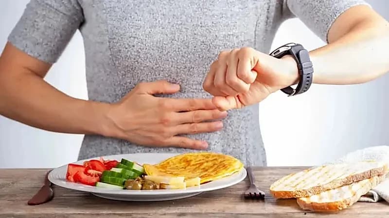 النمر: الصيام المتقطع ليس حلاً سحرياً للسمنة