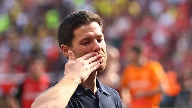 ألونسو يغلق صفحة ليفركوزن ويؤجل الحديث عن مستقبله