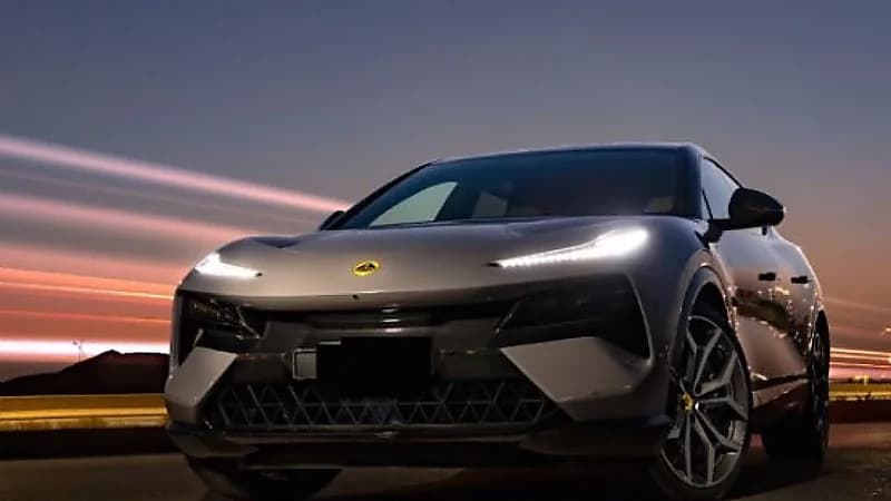 سعر ومواصفات لوتس إليترا 2025