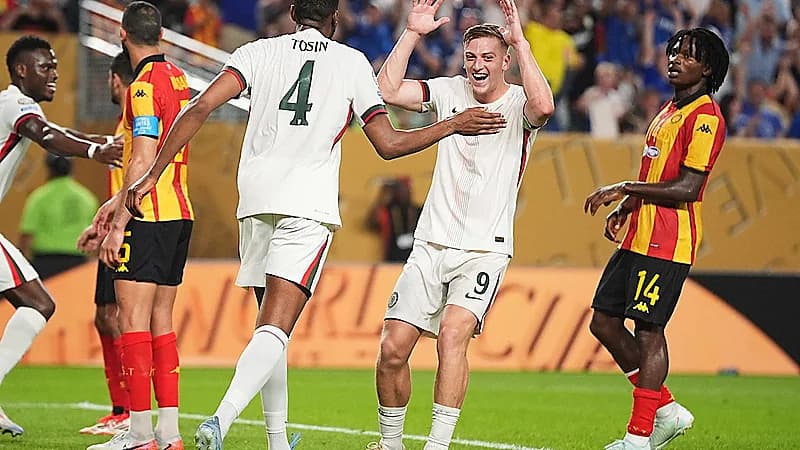 تشيلسي يكتسح الترجي بثلاثية ويتأهل مع فلامنجو إلى دور الـ16