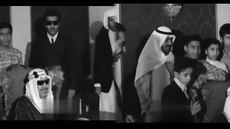 مقطع نادر للملك سعود بن عبد العزيز في لبنان مع أسرته قبل 57 سنة