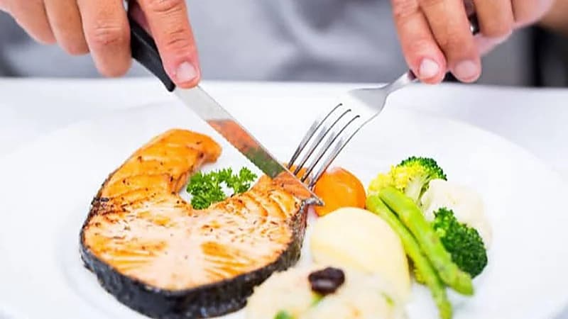 دراسة: الأسماك تقلل النعاس