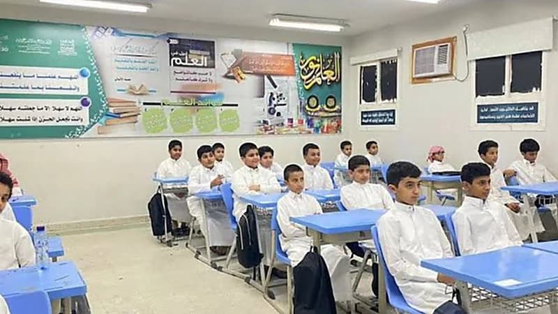 مستشار تربوي: يجب عقد ورش عمل لتثقيف الطلاب بأنظمة الغياب الجديدة ..فيديو