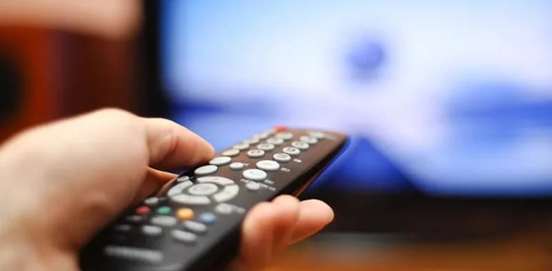 ابن يقتل والدته إثر خلاف على جهاز التحكم بالتلفزيون