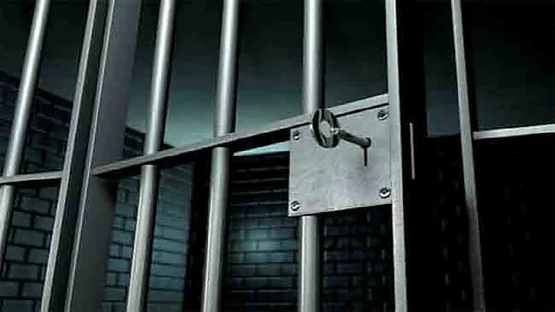 أحكام بالسجن على والدين بعد وفاة رضيعهما جوعاً