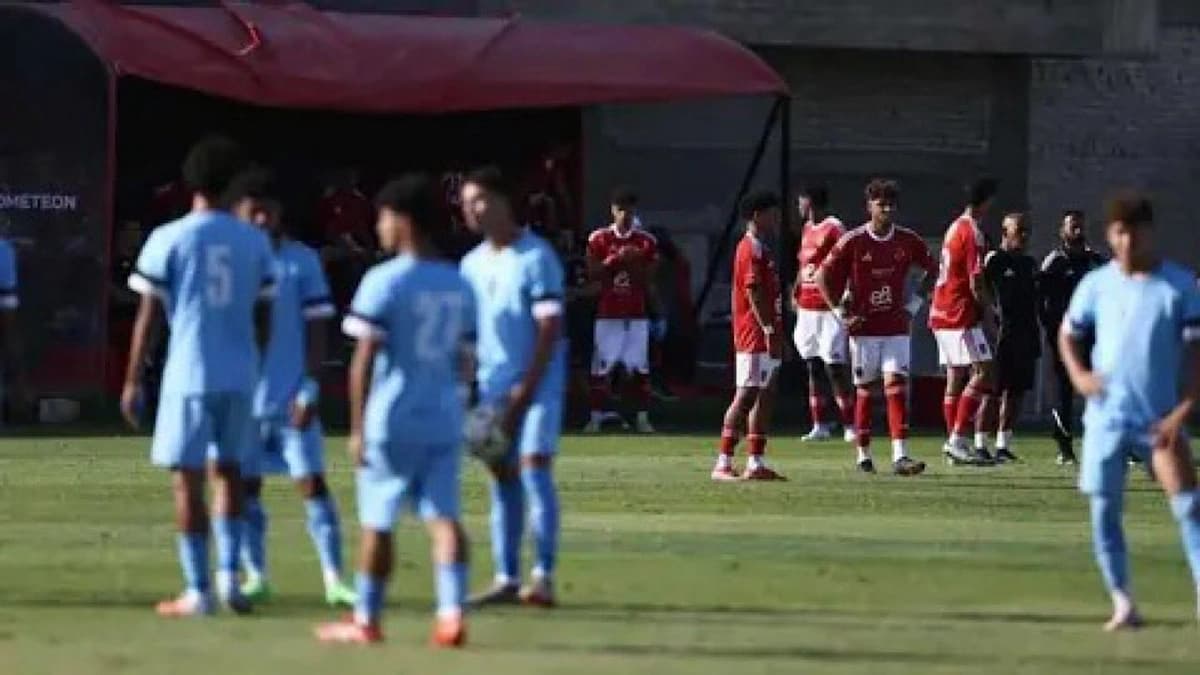 إلغاء مباراة الأهلي المصري وبيراميدز بسبب ركلة جزاء .. صور