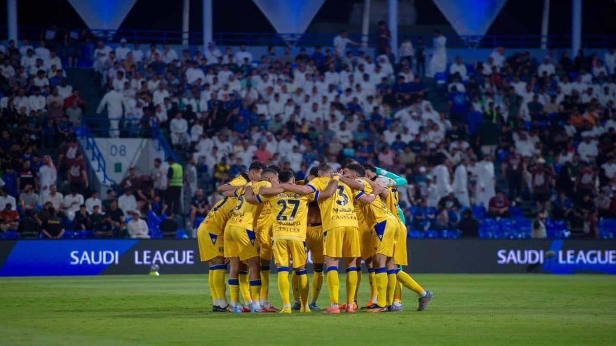 التعاون يقيم معسكرًا خارجيًا في الدوحة