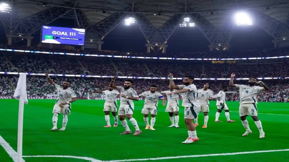 صافرة قطرية تقود مواجهة الأخضر والجزائر