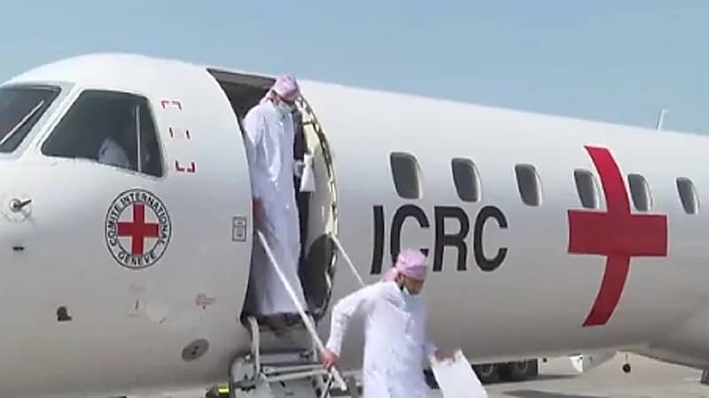 " التحالف ": 37 أسيرا تم نقلهم برا وتسليمهم لاعتبارات إنسانية