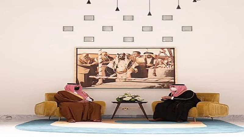 وزير الداخلية يصل إلى البحرين