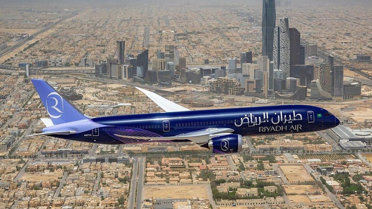 طيران الرياض يسير أولى رحلاته التجريبية إلى لندن ضمن خطة التشغيل المتسلسل.. فيديو