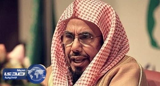 " المطلق " ينصح النساء بترك التبرج
