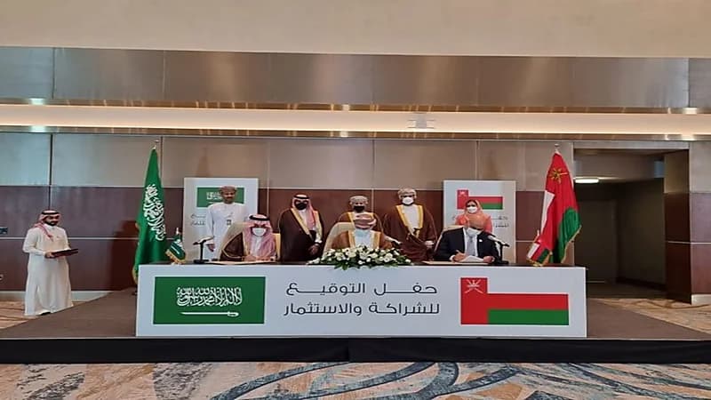 المملكة وعُمان توقعان 13 مذكرة تفاهم من أجل العمل المشترك